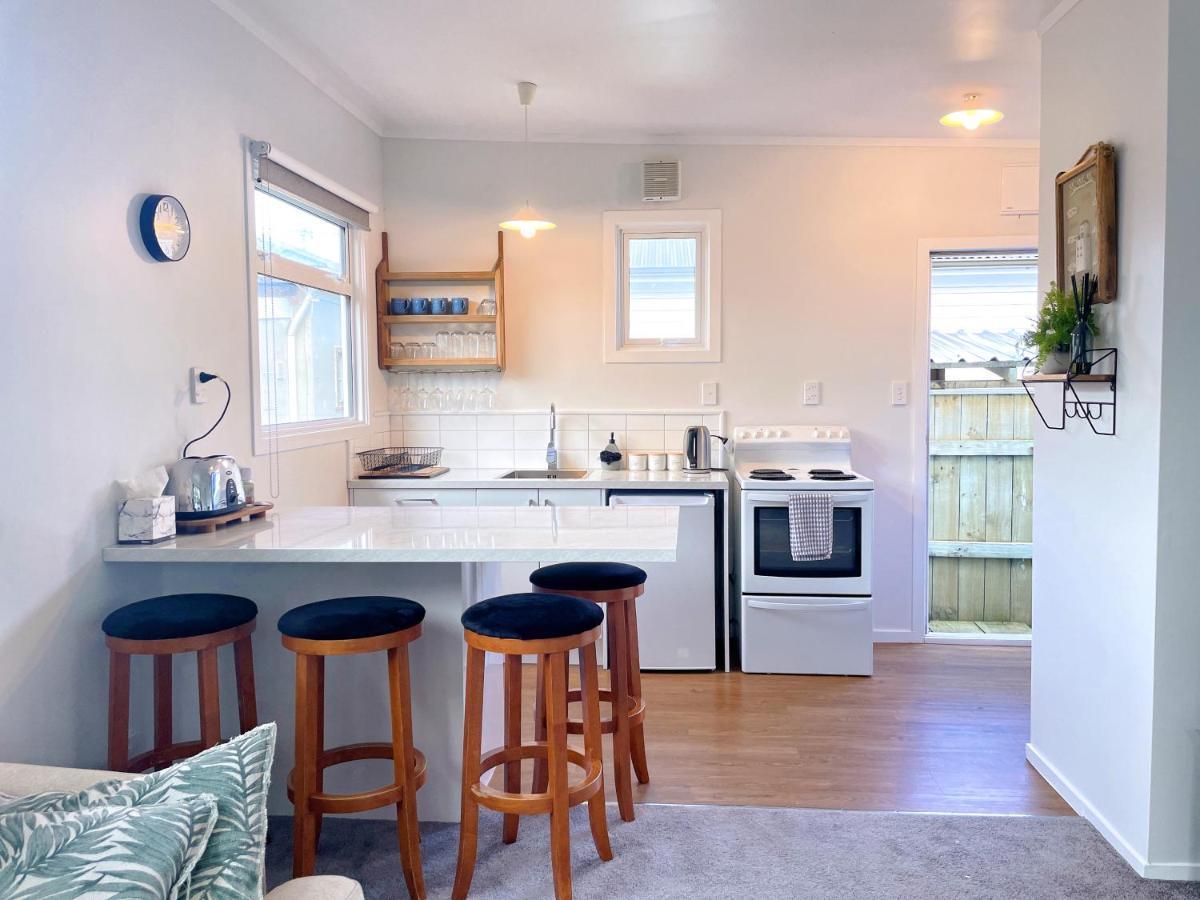 Cozy N Comfortable,5 Mins To Airport Villa Wellington Exteriör bild