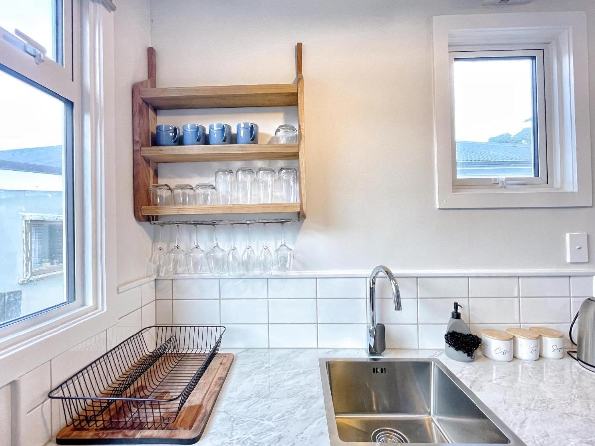 Cozy N Comfortable,5 Mins To Airport Villa Wellington Exteriör bild