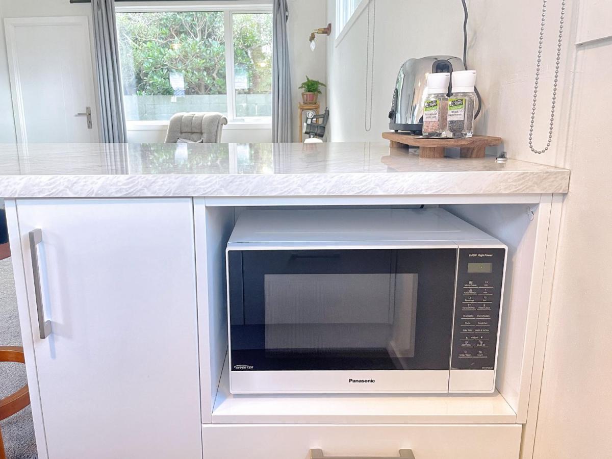 Cozy N Comfortable,5 Mins To Airport Villa Wellington Exteriör bild