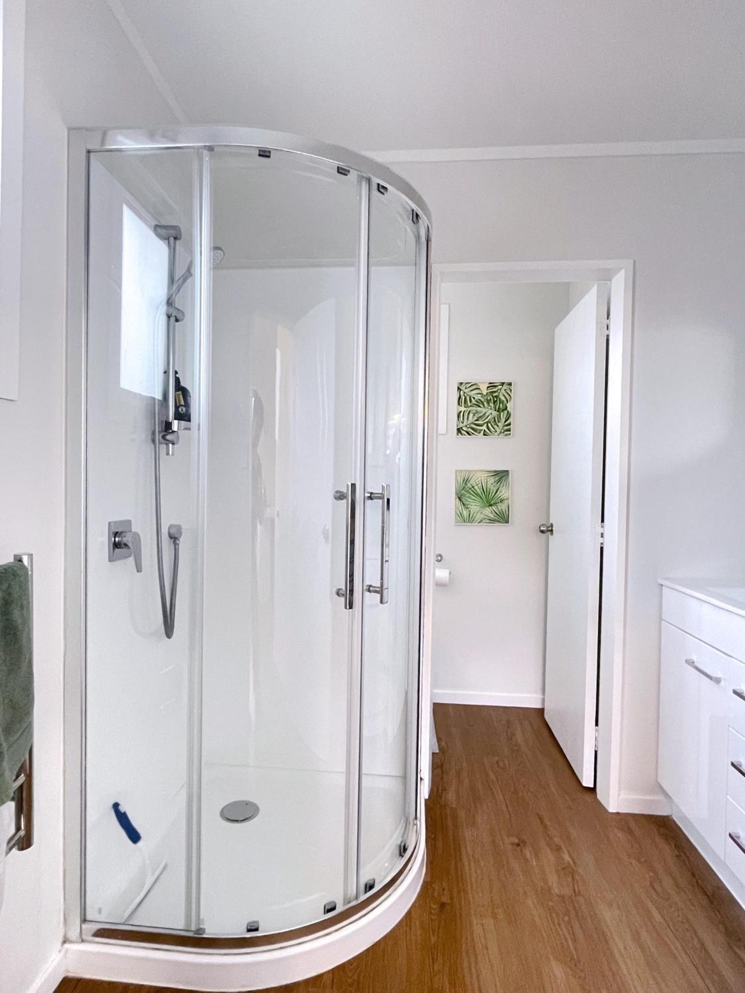 Cozy N Comfortable,5 Mins To Airport Villa Wellington Exteriör bild