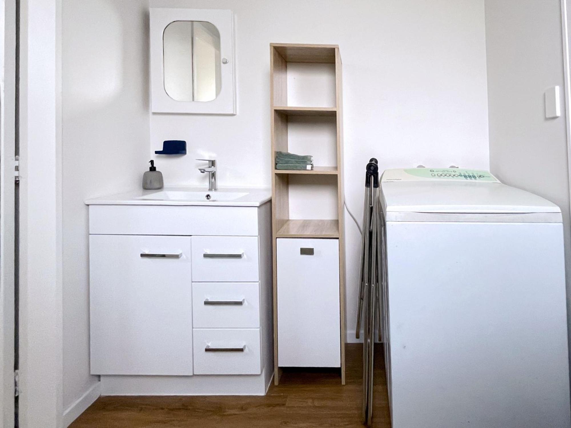 Cozy N Comfortable,5 Mins To Airport Villa Wellington Exteriör bild