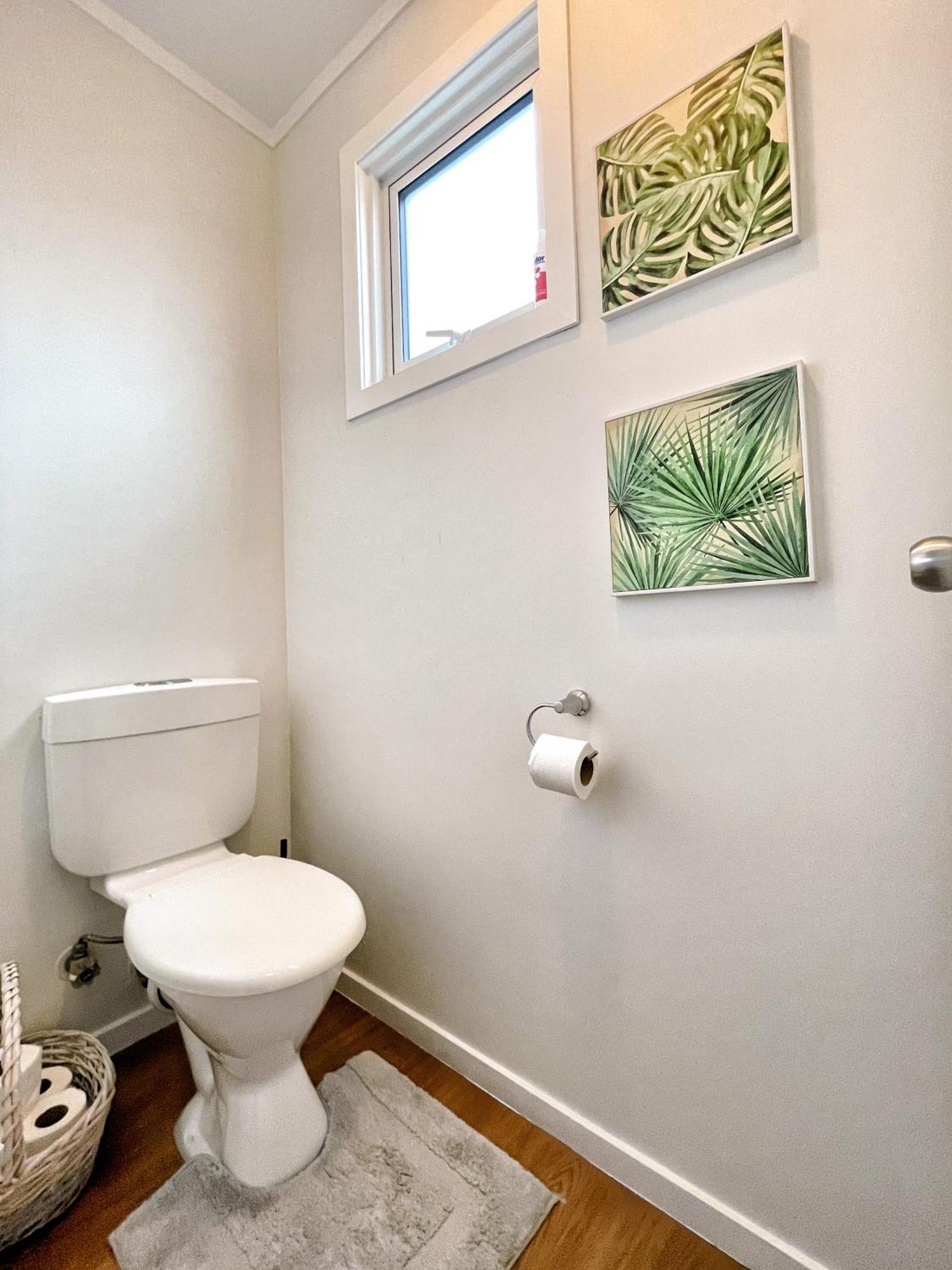 Cozy N Comfortable,5 Mins To Airport Villa Wellington Exteriör bild